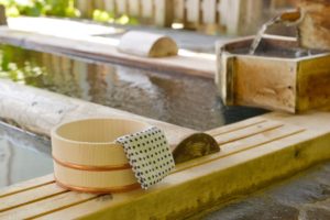 高級旅館で心付けを渡すタイミングと金額。仲居が本音を語ります